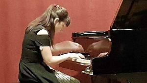 Gülce Sevgen, Batıdan gelen bir başka genç piyanist