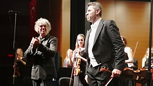 Çekişmeli Beethoven ve Schubert'i havaya çizen şef...