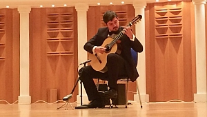 Gündüz konserinde Dyens ağırlığı