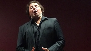 Mozart uzmanı Alman Bariton, Aşık Veysel'i nasıl söyledi?