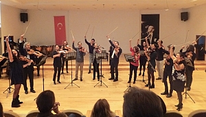 Viyolacı fıkraları yerle bir oldu mu?