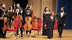 Ayşegül Sarıca'ya gecikmiş bir madalya sunumu