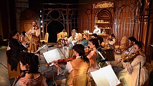 Kahve Kantatı, Bach müzikleriyle gösteriye dönüştü