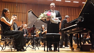 Seçimden önceki son orkestra konseri
