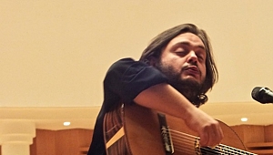 Yaman gitarist Yamandu Costa