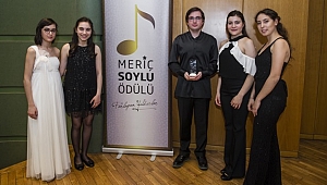 Meriç Soylu Ödülü kemancı Demirhan Gökbudak'ın