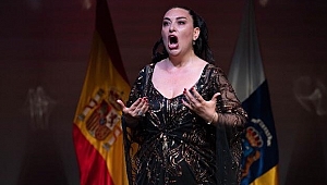 Soprano Mine Kurtoğlu'dan bir ayda üçüncü ödül