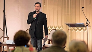 Alpaslan Ertüngealp'tan önemli konferans