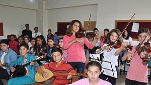 Müzik eğitimcileri ne yapılmasını istiyor?