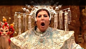 MET Turandot Operasında Zefirelli Farkı