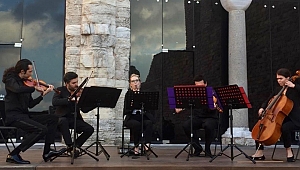 Tarihin Kucağında Camerata Anatolia Konseri
