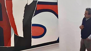 Afişlerin İçinden Hayatı Fısıldamak