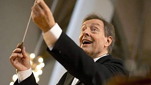 İçimizden Biri ; Maestro Howard Griffiths