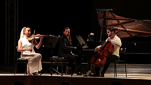 El Ele Orkestrası Genç Yeteneklerle Gümüşlük'te