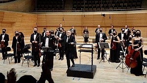 İki Oda Orkestrası Konseri'nde Kaliteli Müzik ve Dinleyici...