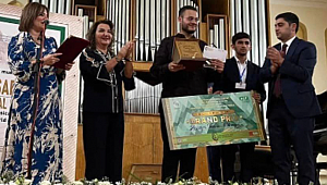 Bakü'de Türk Kemancı'ya Büyük Ödül