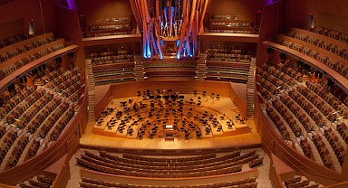 Batı Yakasından Sesler: LA Phill Orkestrası Konseri