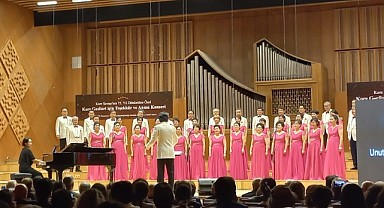 Duygusal ve Anlamlı Bir Konser; Kore Emektar Gençlik Korosu