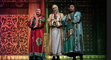 Yine Yüce Turandot