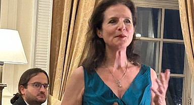 Ada Müziği ve Madeleine Mitchell