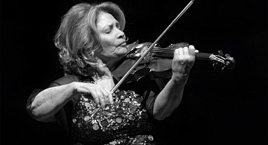 Başkent Oda Orkestrası'nın Ayla Erduran Anısına Verdiği Konser