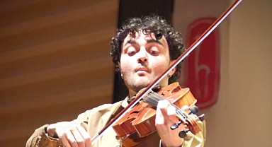 Ağırbaşlı Anmada Pırıl Pırıl Viyola Yorumu