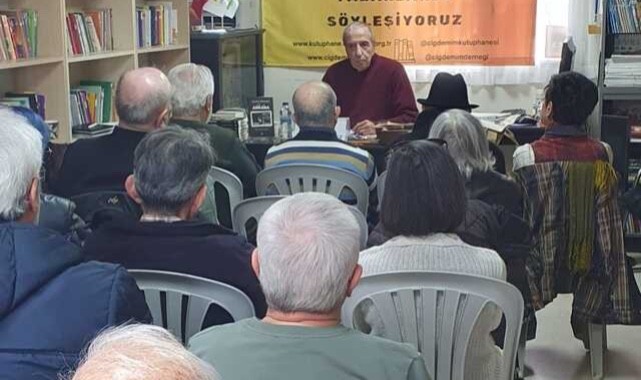 Tahta İlkokul Çantası ve 1945 Alfabesi