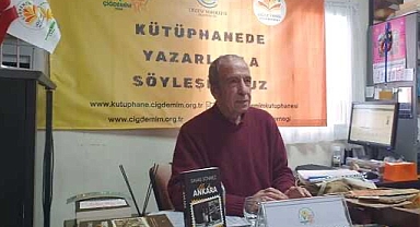 Tahta İlkokul Çantası ve 1945 Alfabesi