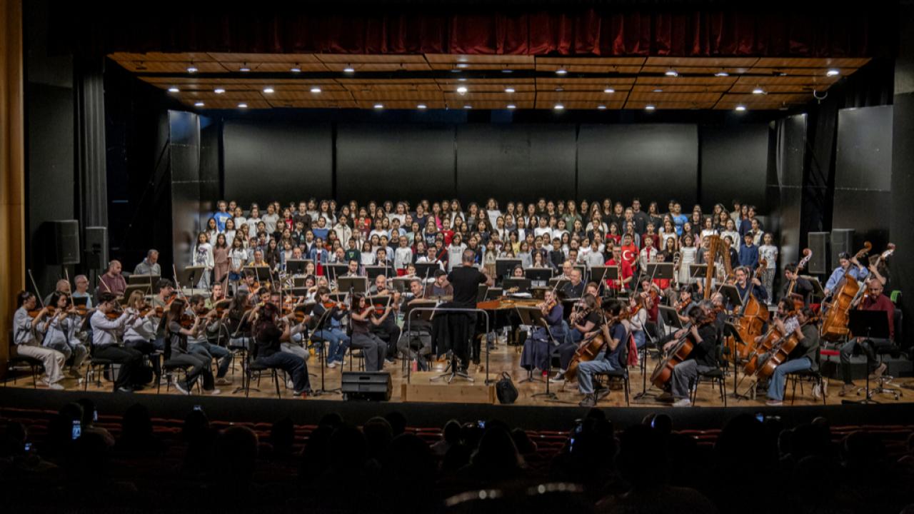 Çocuk Seslerinden "İz Düşümü"ne Bir Yolculuk