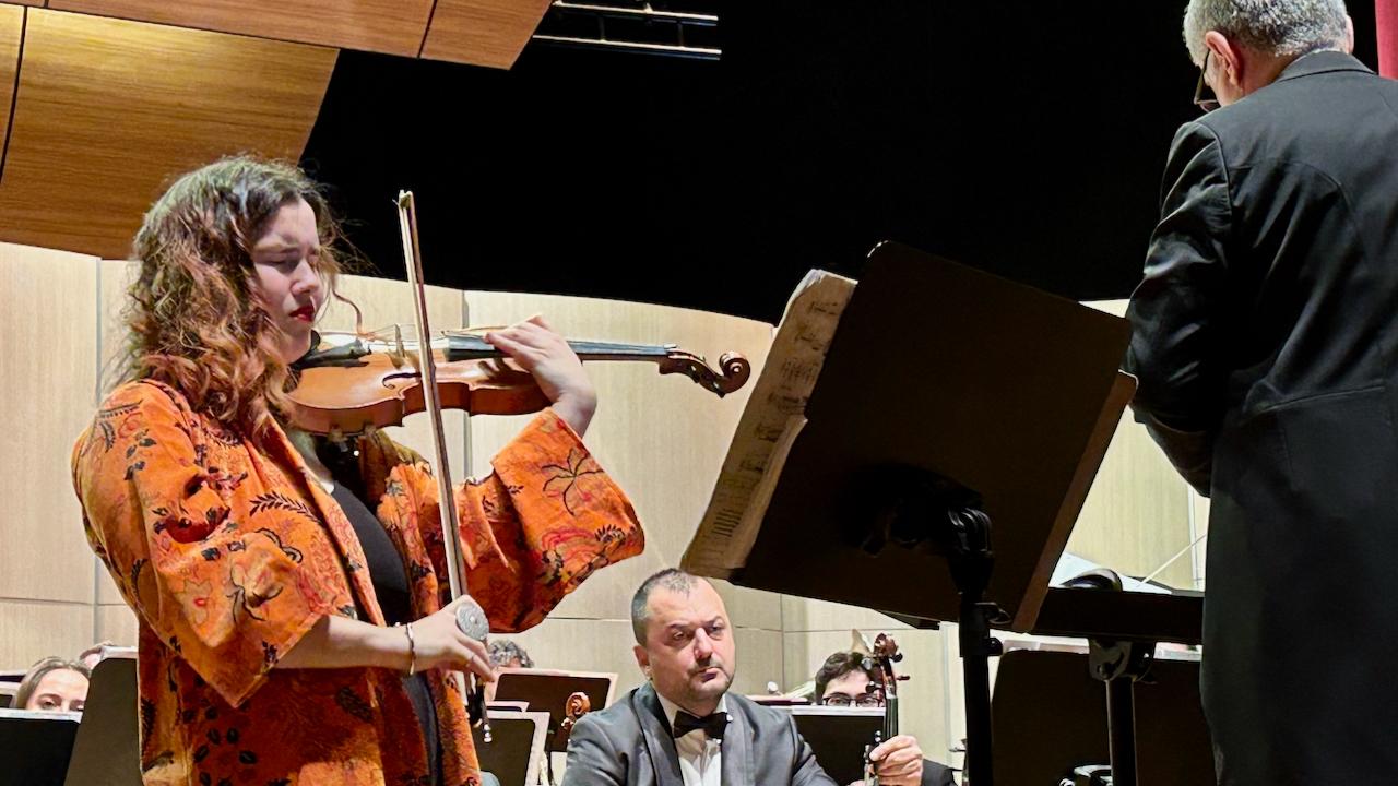 İdil Yunkuş ve Serdar Muhatov'la Bir Konser