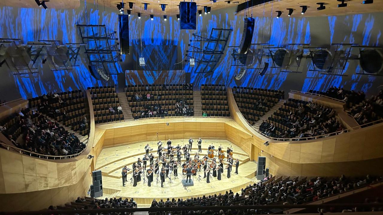 Zarif, Ölçülü ve Anlamlı Bir Açılış