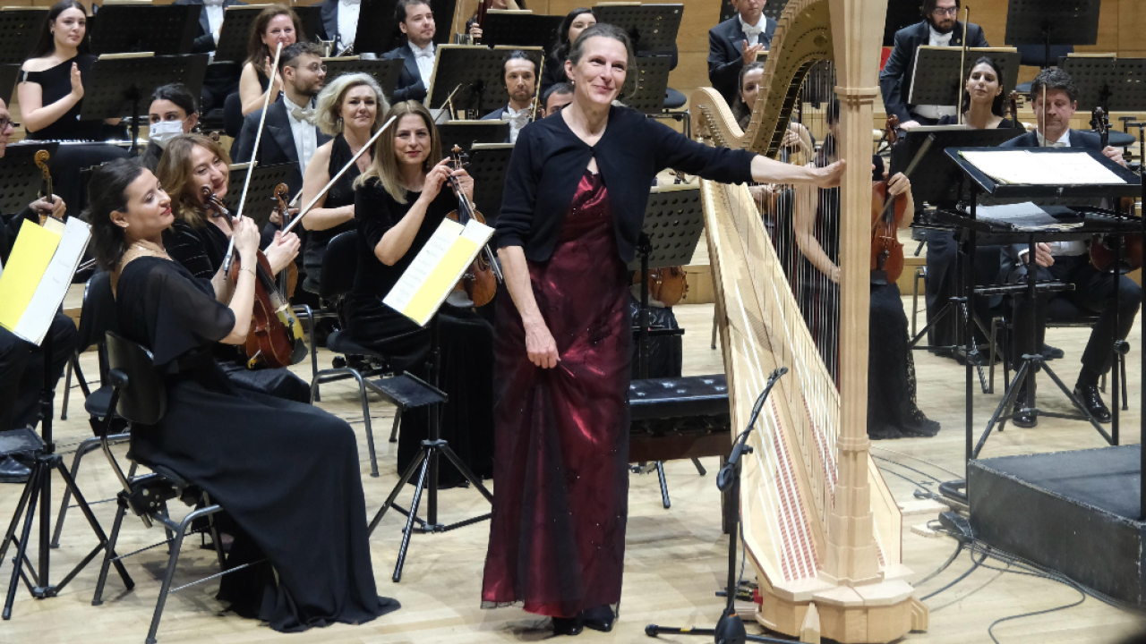 Kırk Yılın Yankısı: Bellek,Manifesto,Sonsuzluğa Açılan Soru